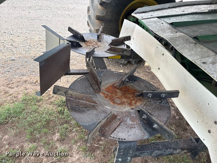 image for item EV2915 2001 John Deere 9650 combine