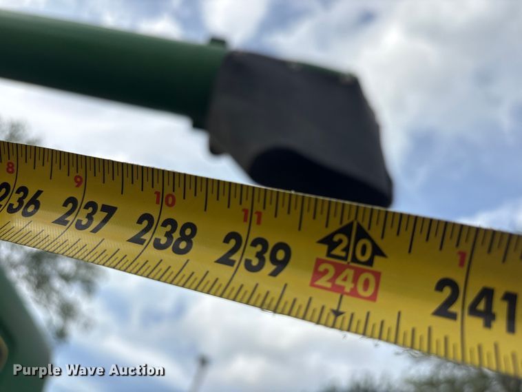 image for item EV2915 2001 John Deere 9650 combine