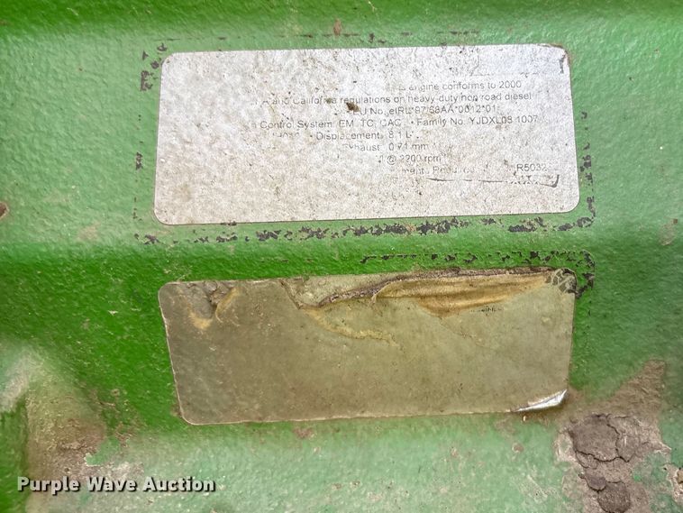 image for item EV2915 2001 John Deere 9650 combine