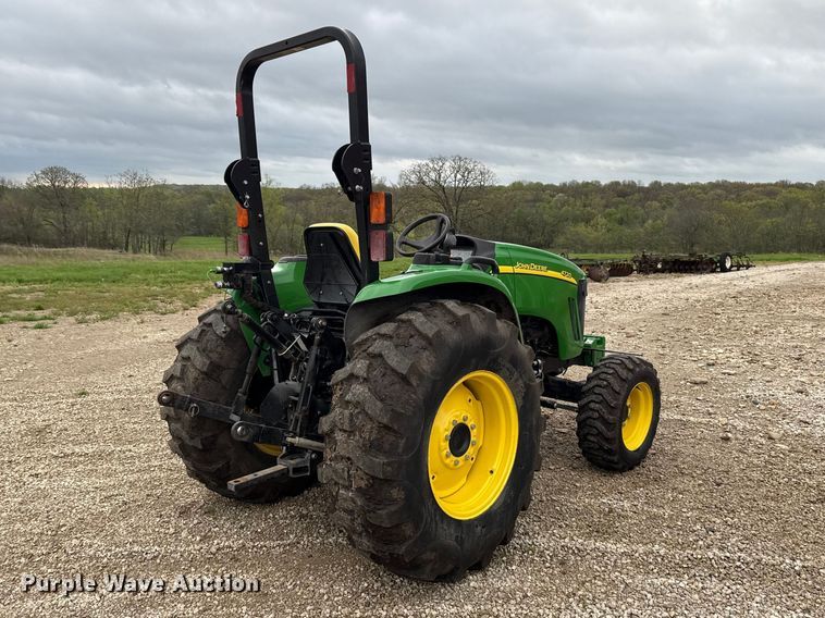 image for item EV7698 2013 John Deere 4720 MFWD tractor