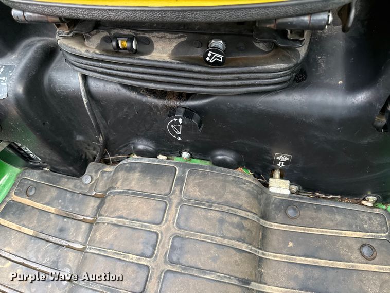 image for item EV7698 2013 John Deere 4720 MFWD tractor