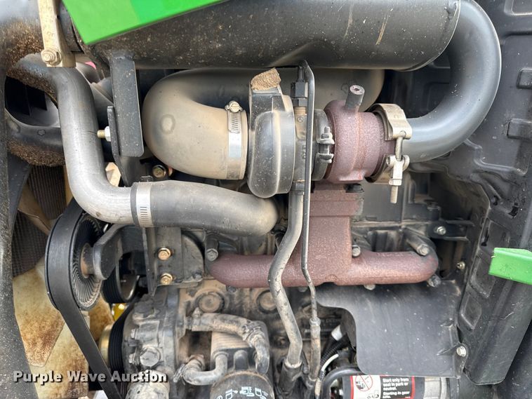 image for item EV7698 2013 John Deere 4720 MFWD tractor