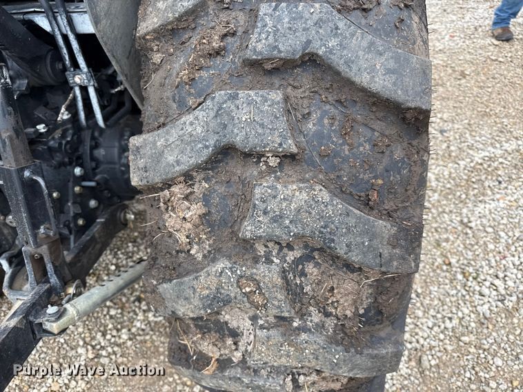 image for item EV7698 2013 John Deere 4720 MFWD tractor