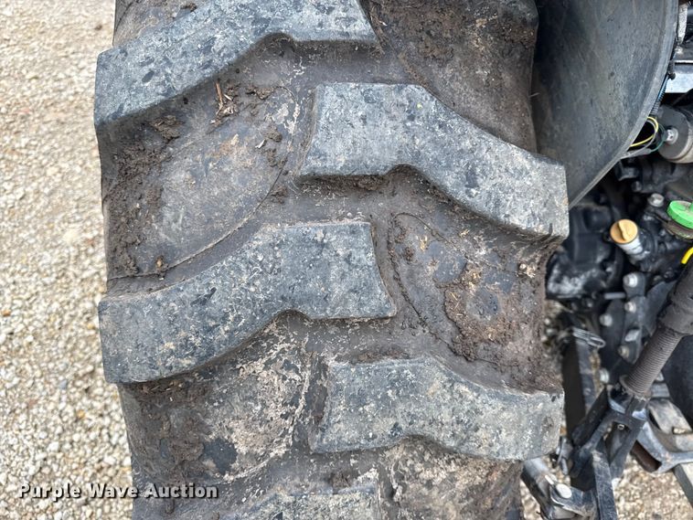 image for item EV7698 2013 John Deere 4720 MFWD tractor