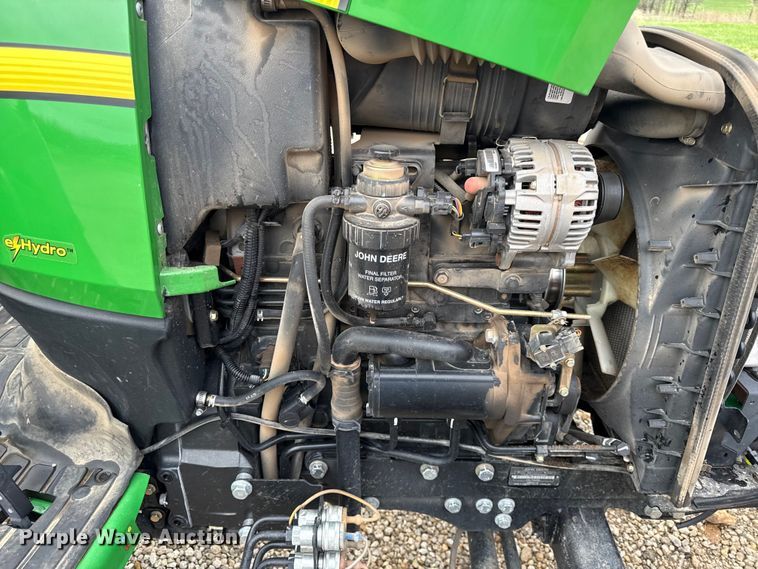 image for item EV7698 2013 John Deere 4720 MFWD tractor