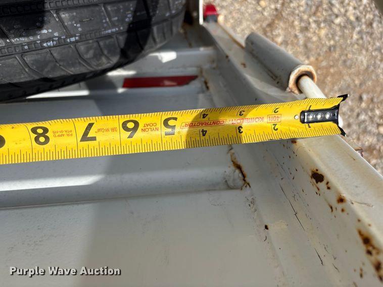 image for item EW1501 2005 Contract Manufacturer livestock trailer