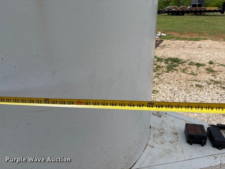 image for item EW1501 2005 Contract Manufacturer livestock trailer