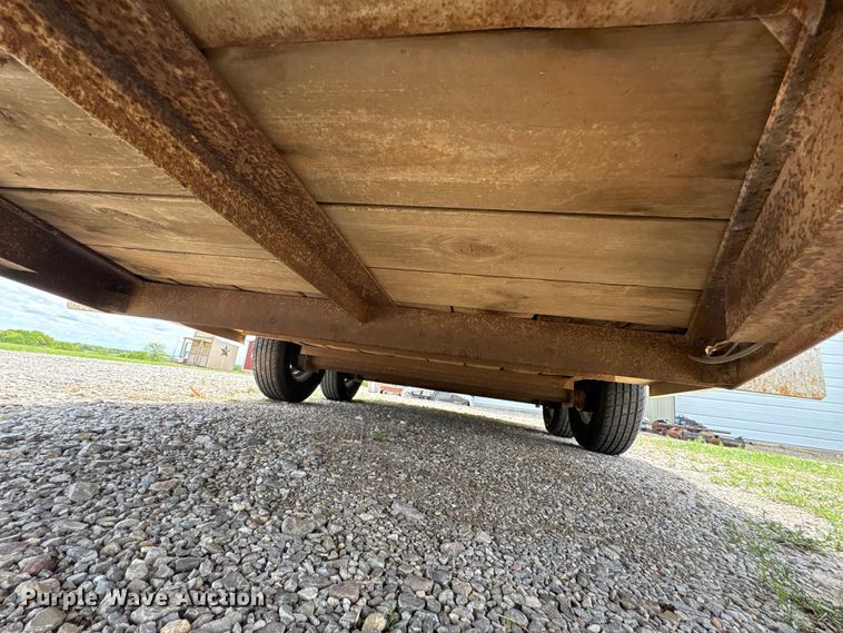 image for item EW1501 2005 Contract Manufacturer livestock trailer