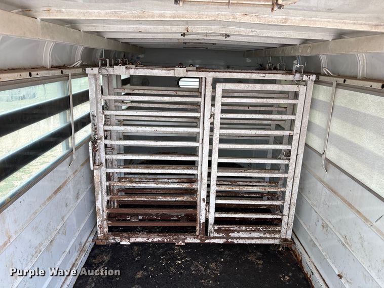 image for item EW1501 2005 Contract Manufacturer livestock trailer