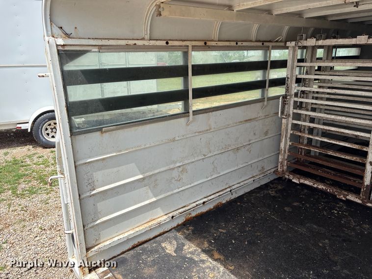 image for item EW1501 2005 Contract Manufacturer livestock trailer