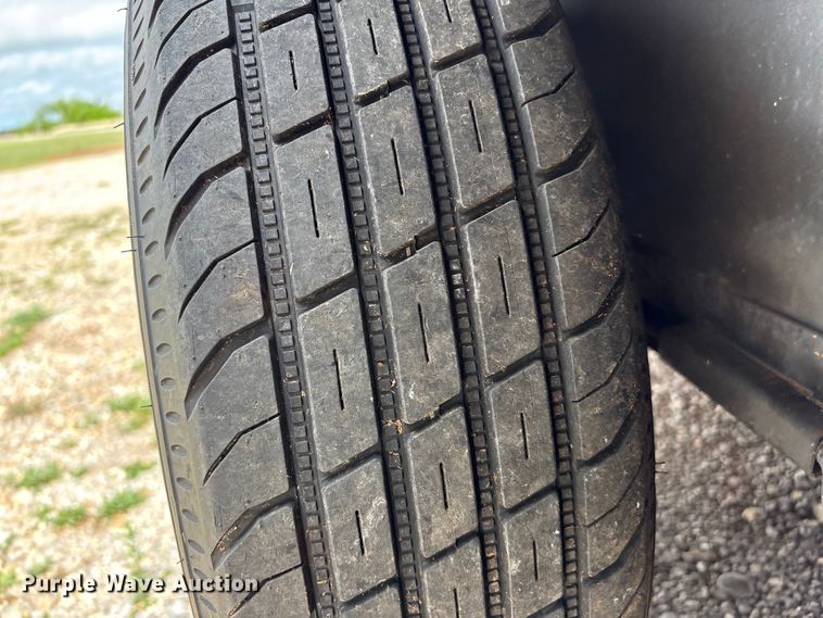 image for item EW1501 2005 Contract Manufacturer livestock trailer