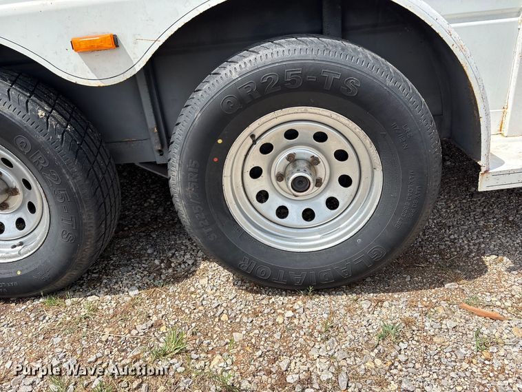 image for item EW1501 2005 Contract Manufacturer livestock trailer