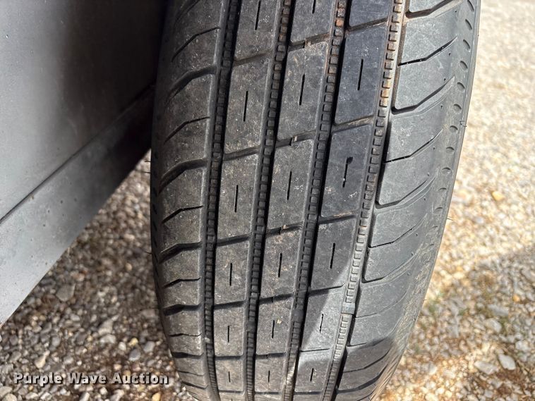 image for item EW1501 2005 Contract Manufacturer livestock trailer