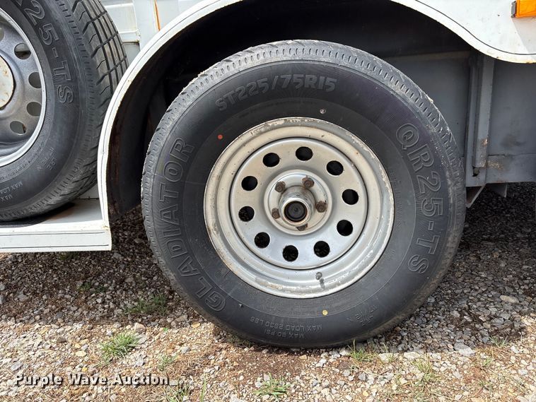 image for item EW1501 2005 Contract Manufacturer livestock trailer