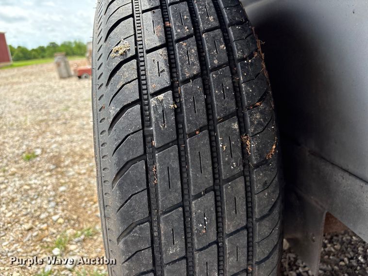 image for item EW1501 2005 Contract Manufacturer livestock trailer