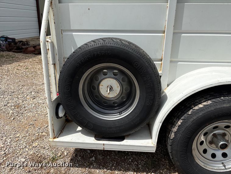 image for item EW1501 2005 Contract Manufacturer livestock trailer