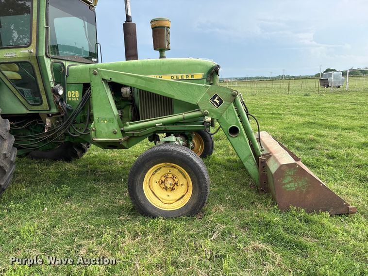 image for item EW1537 1968 John Deere 4020 tractor