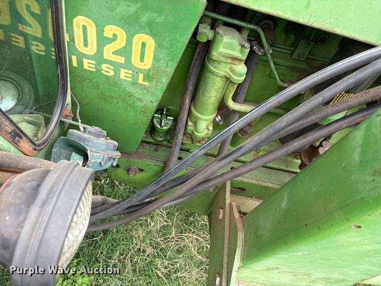 image for item EW1537 1968 John Deere 4020 tractor