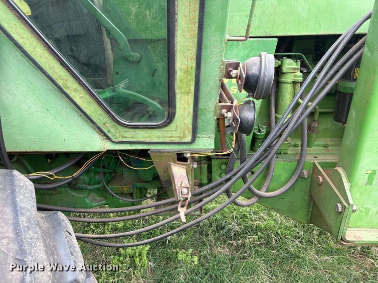image for item EW1537 1968 John Deere 4020 tractor