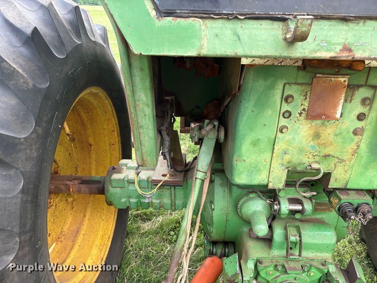 image for item EW1537 1968 John Deere 4020 tractor