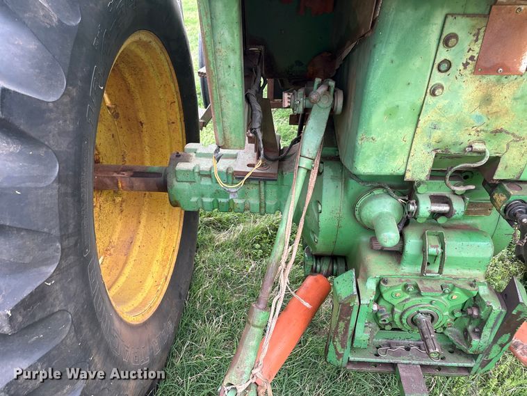 image for item EW1537 1968 John Deere 4020 tractor