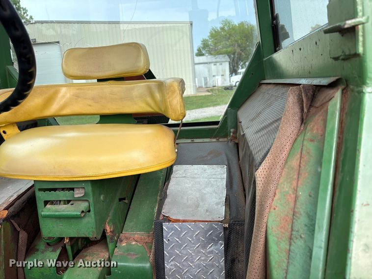 image for item EW1537 1968 John Deere 4020 tractor