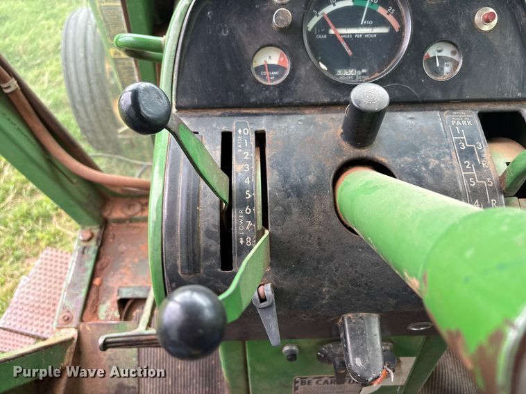 image for item EW1537 1968 John Deere 4020 tractor