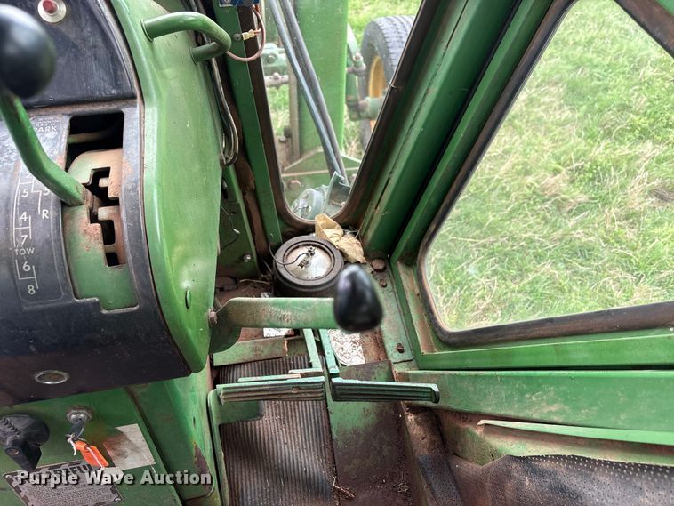 image for item EW1537 1968 John Deere 4020 tractor