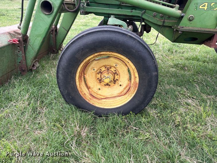 image for item EW1537 1968 John Deere 4020 tractor