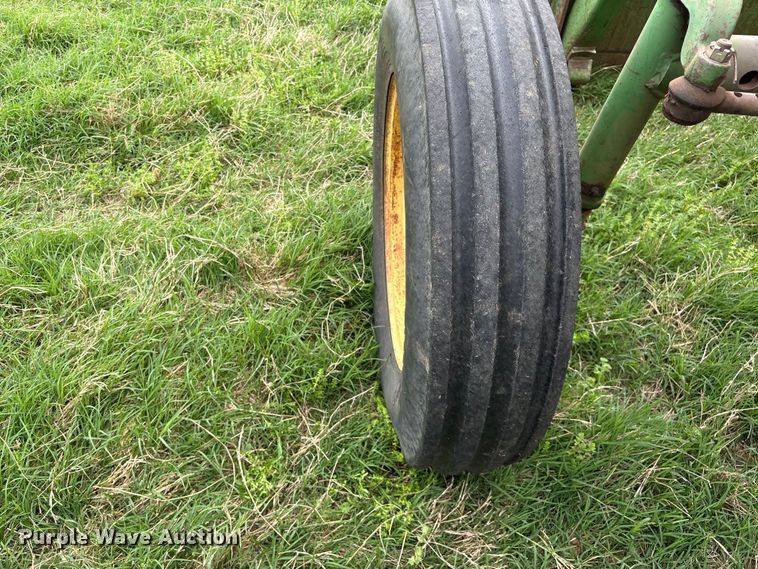 image for item EW1537 1968 John Deere 4020 tractor