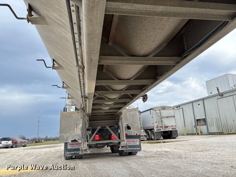 image for item FB3308 2013 Warren AT-36-SER4 feed delivery trailer