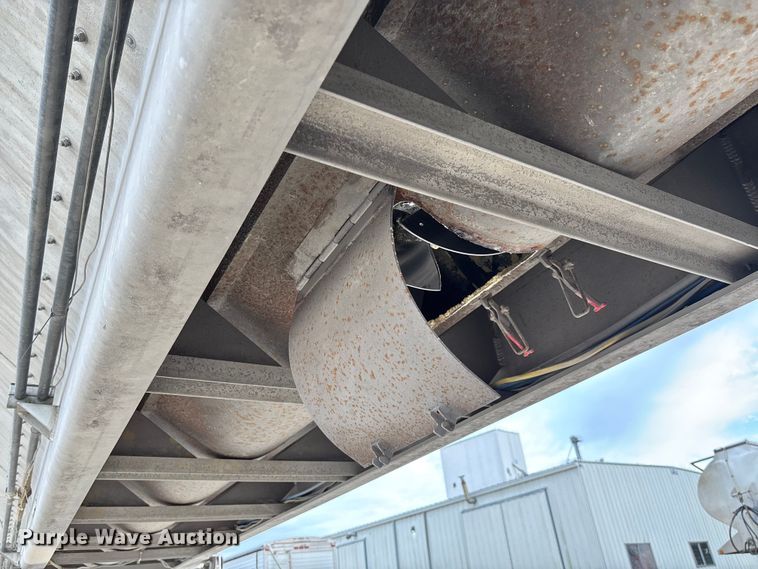 image for item FB3308 2013 Warren AT-36-SER4 feed delivery trailer