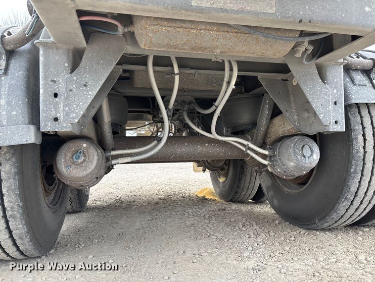 image for item FB3308 2013 Warren AT-36-SER4 feed delivery trailer