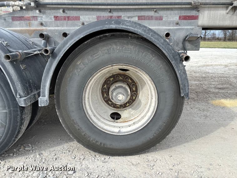 image for item FB3308 2013 Warren AT-36-SER4 feed delivery trailer