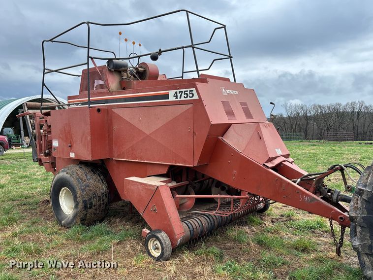 image for item FB3346 1996 Hesston 4755 large square baler