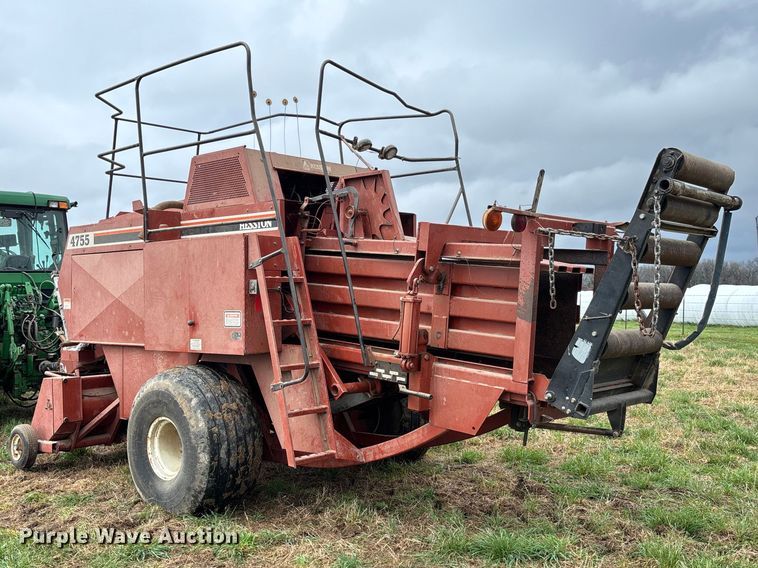 image for item FB3346 1996 Hesston 4755 large square baler