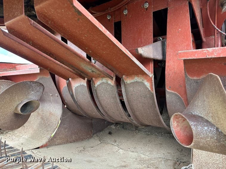 image for item FB3346 1996 Hesston 4755 large square baler