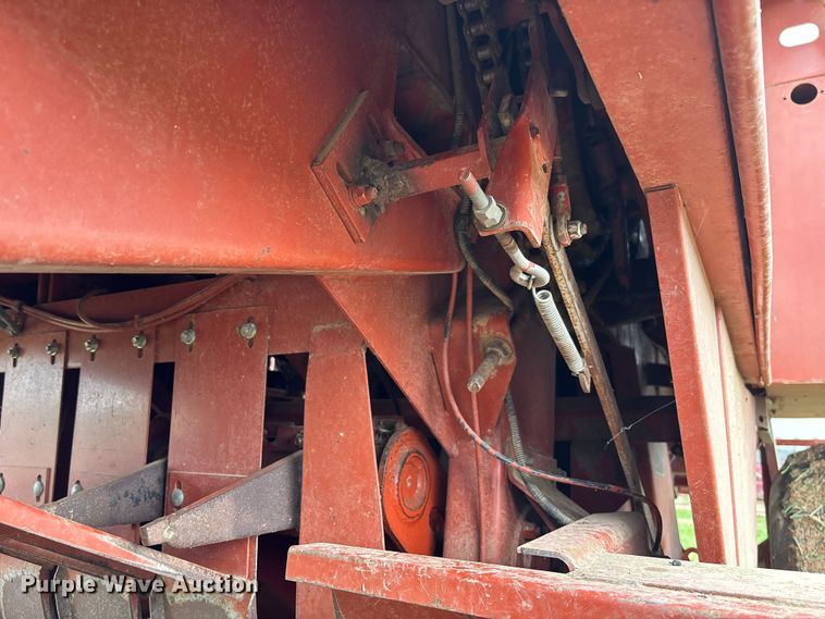 image for item FB3346 1996 Hesston 4755 large square baler