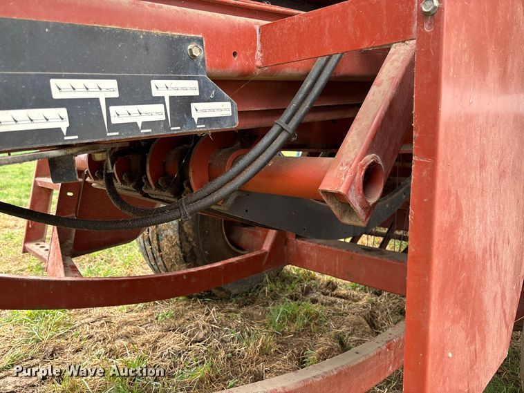 image for item FB3346 1996 Hesston 4755 large square baler