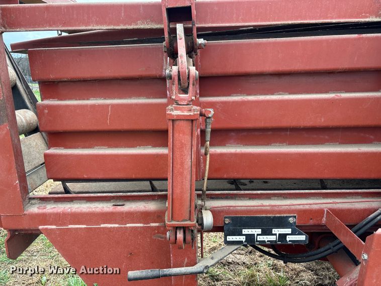 image for item FB3346 1996 Hesston 4755 large square baler