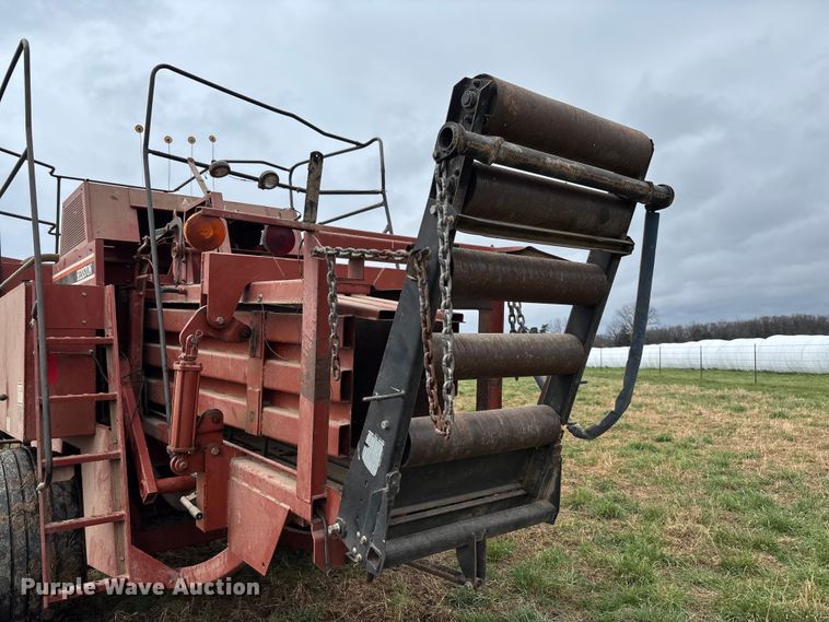 image for item FB3346 1996 Hesston 4755 large square baler