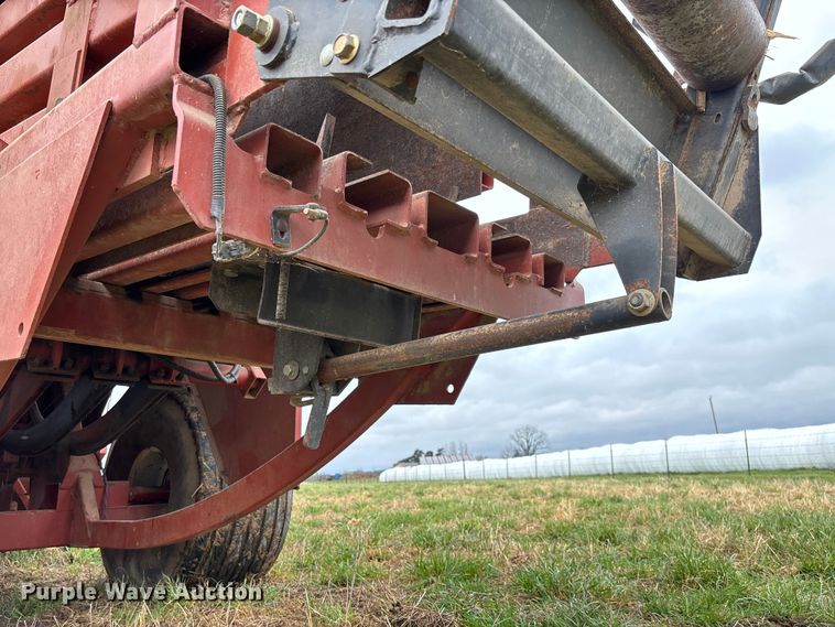 image for item FB3346 1996 Hesston 4755 large square baler