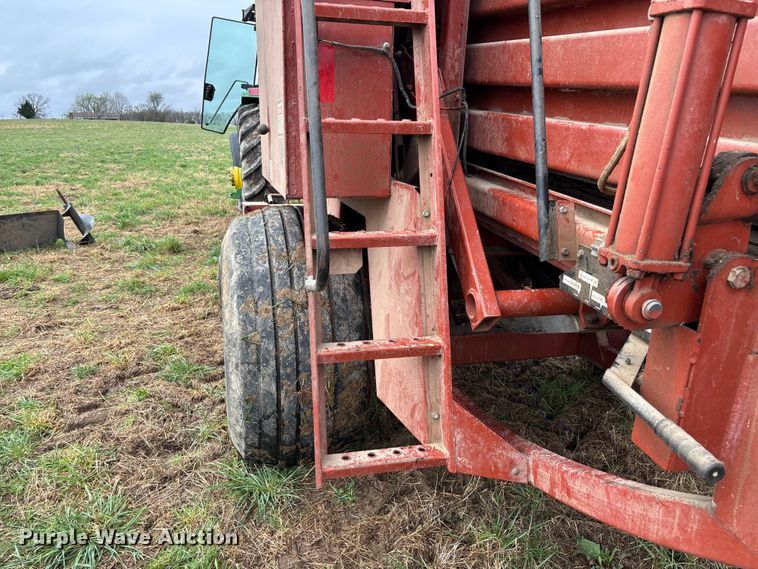 image for item FB3346 1996 Hesston 4755 large square baler