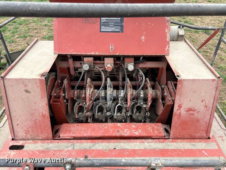 image for item FB3346 1996 Hesston 4755 large square baler