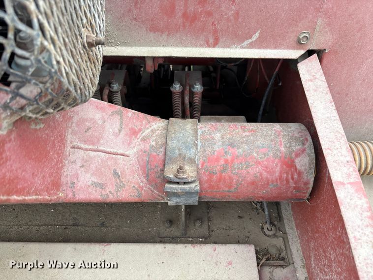 image for item FB3346 1996 Hesston 4755 large square baler