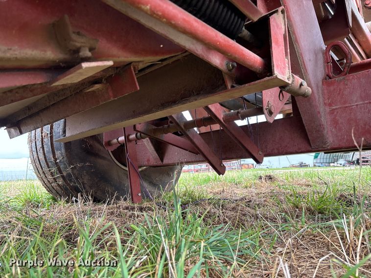 image for item FB3346 1996 Hesston 4755 large square baler