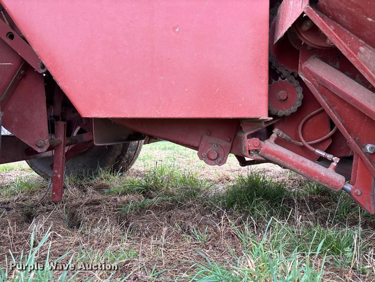 image for item FB3346 1996 Hesston 4755 large square baler