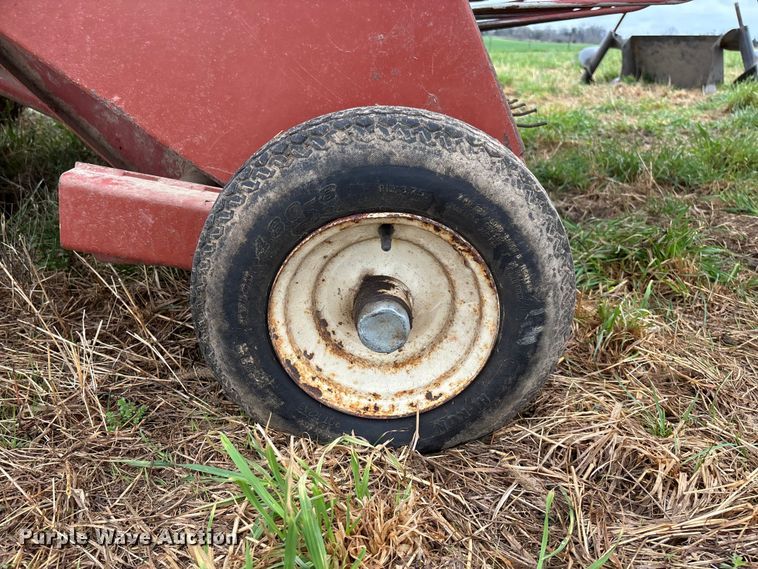 image for item FB3346 1996 Hesston 4755 large square baler