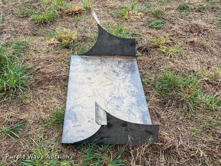 image for item FB3346 1996 Hesston 4755 large square baler