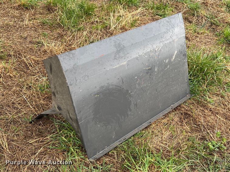 image for item FB3346 1996 Hesston 4755 large square baler